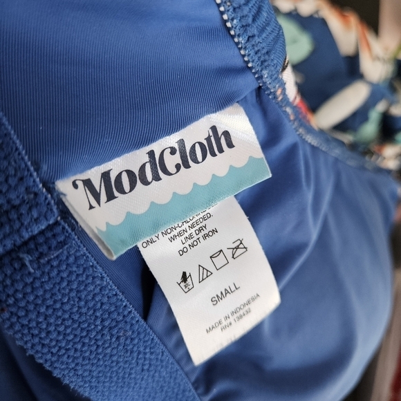 Modcloth one piece The Reese swimsuit - Picture 7 of 9